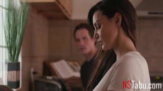 Sønn spiser stepmoms ræva hele dagen lang - Becky Bandini, Robby Echo