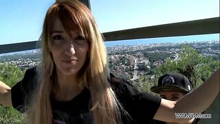 Nui redhead milf te pakeke te tāne ki tona kaihe i roto i te iwi whānui