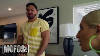 دھوکہ دہی کے پاس MOFOS