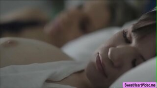 Alison Rey is met Ashley Fires en hulle geniet dit om hul poesie te lek